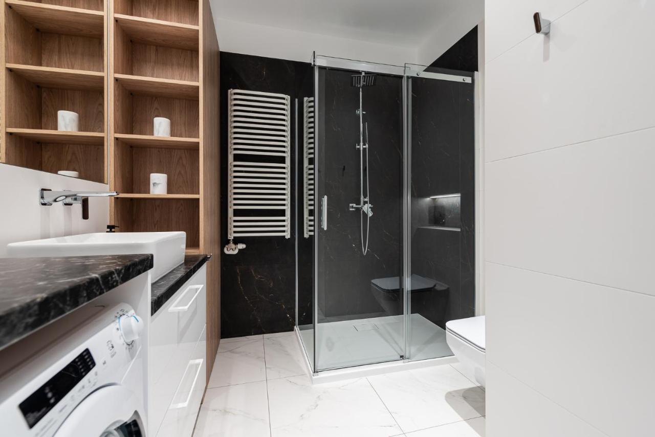 Apartamenty Tespis - Sokolska 30 Towers คาโตวีตเซ ภายนอก รูปภาพ