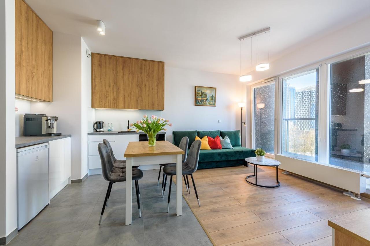 Apartamenty Tespis - Sokolska 30 Towers คาโตวีตเซ ภายนอก รูปภาพ