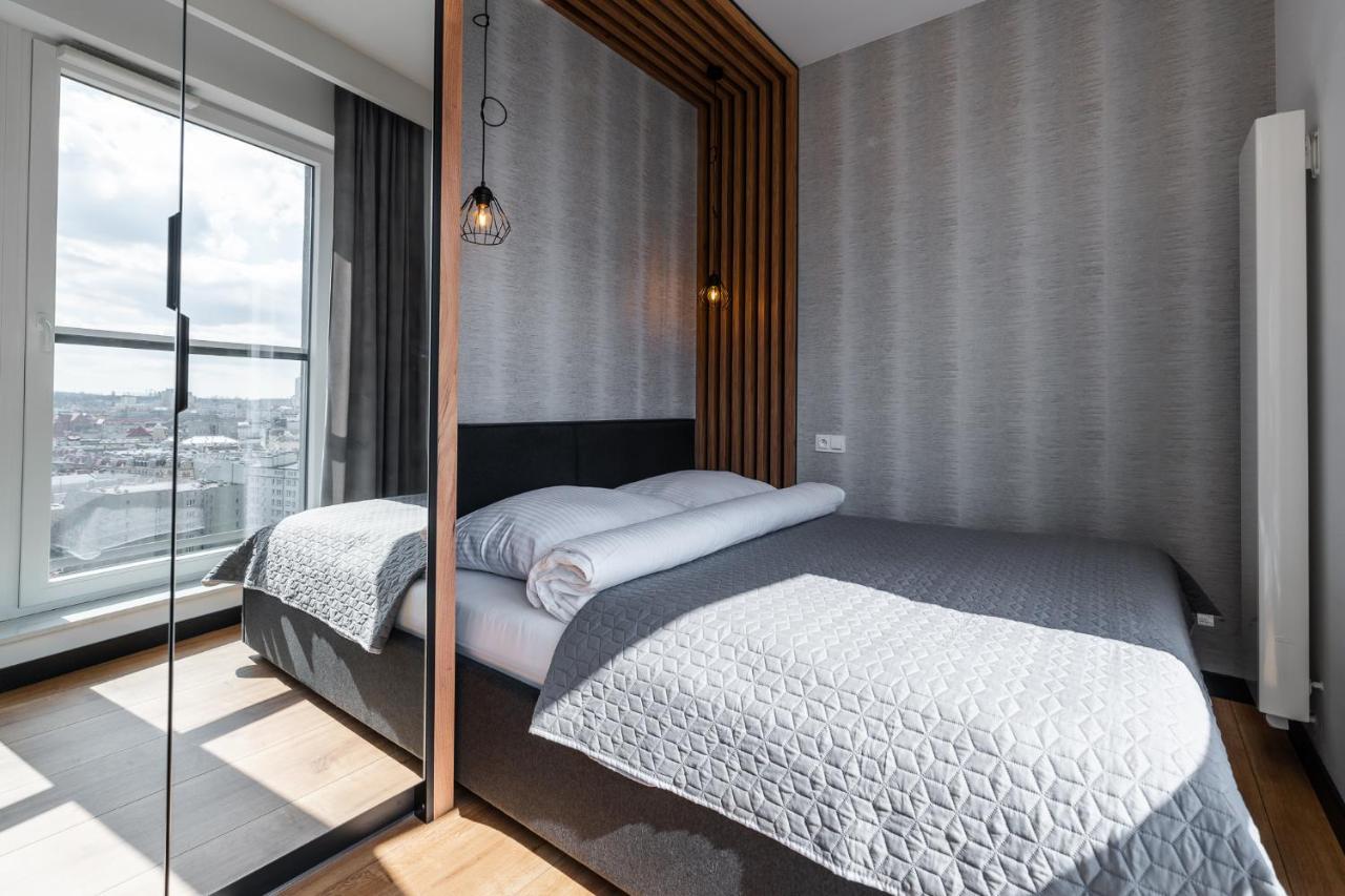 Apartamenty Tespis - Sokolska 30 Towers คาโตวีตเซ ภายนอก รูปภาพ